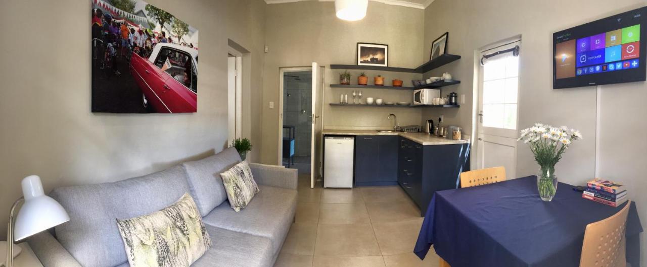 Westway Corner Apartment Montagu Exterior foto